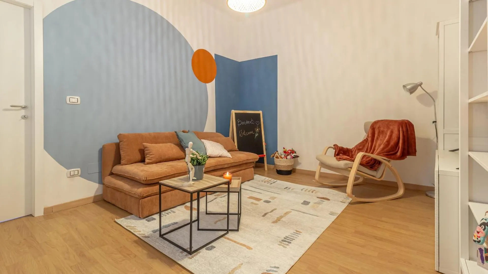 Cozy Threeroom Apartment In The Heart Of Bologna