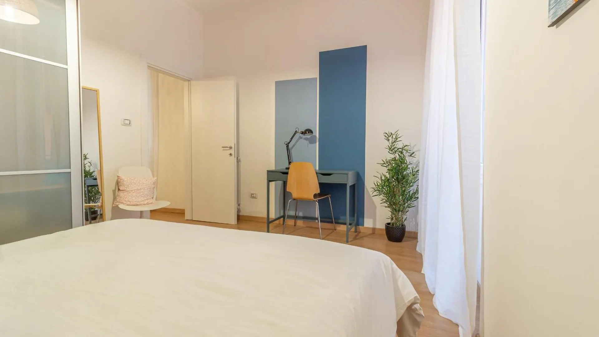Cozy Threeroom Apartment In The Heart Of Bologna